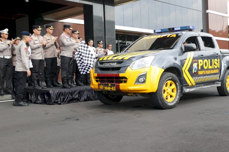 Kapolda Jatim Lepas 79 Personel Pamapta Maksimalkan Pelayanan Terpadu di Jajaran Polres